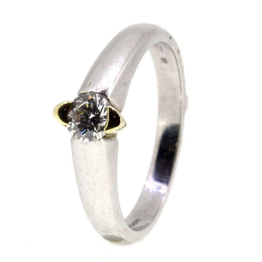 18ct White Gold Diamond Engagement Ring - 0.31ct