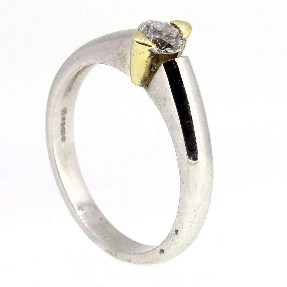 18ct White Gold Diamond Engagement Ring - 0.31ct